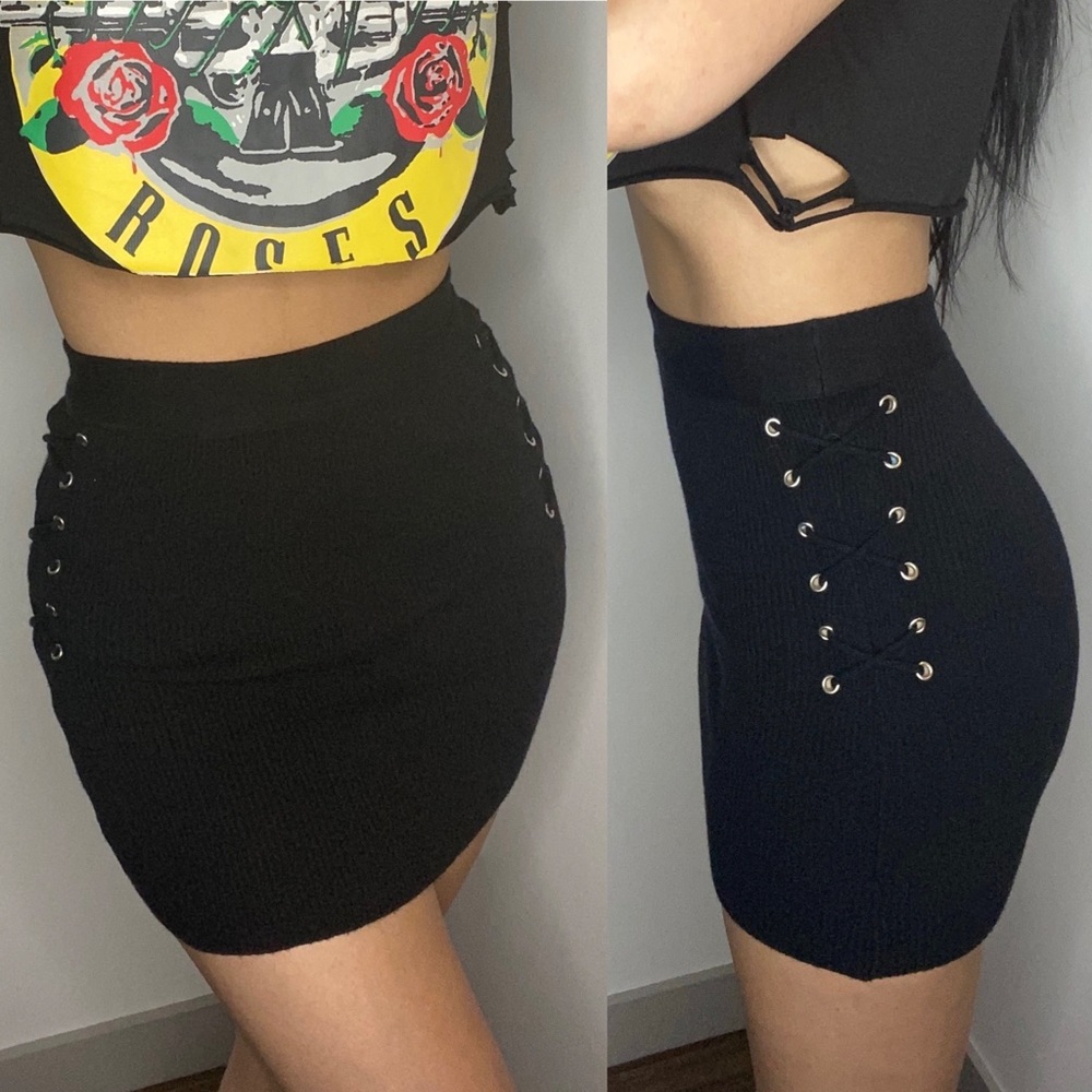 Stretchy Mini Black Skirt Size Medium